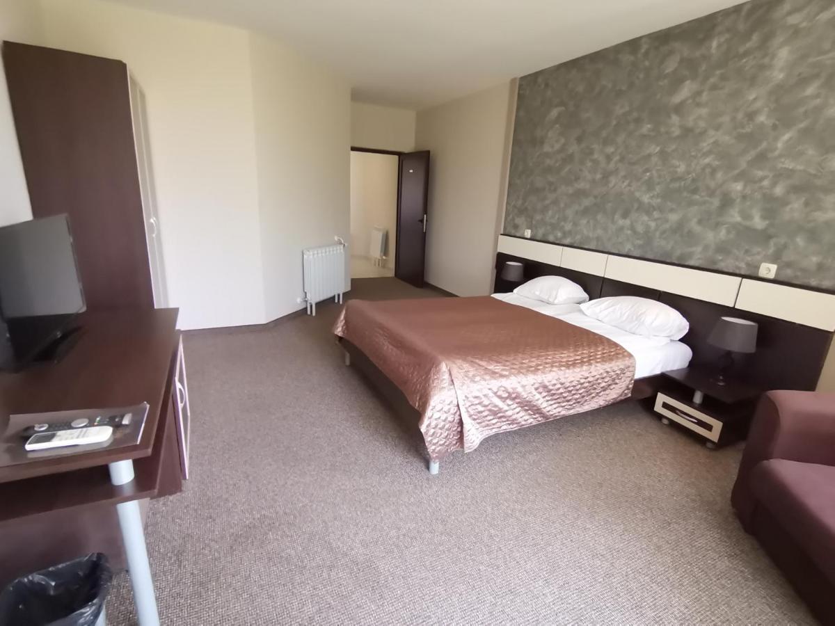 Park Hotel Arbanassi מראה חיצוני תמונה
