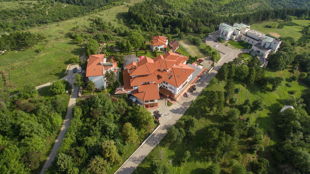 Park Hotel Arbanassi מראה חיצוני תמונה