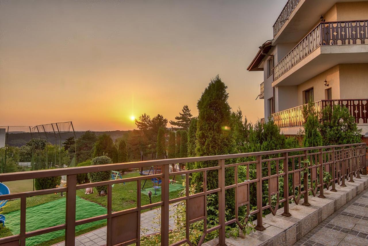 Park Hotel Arbanassi מראה חיצוני תמונה